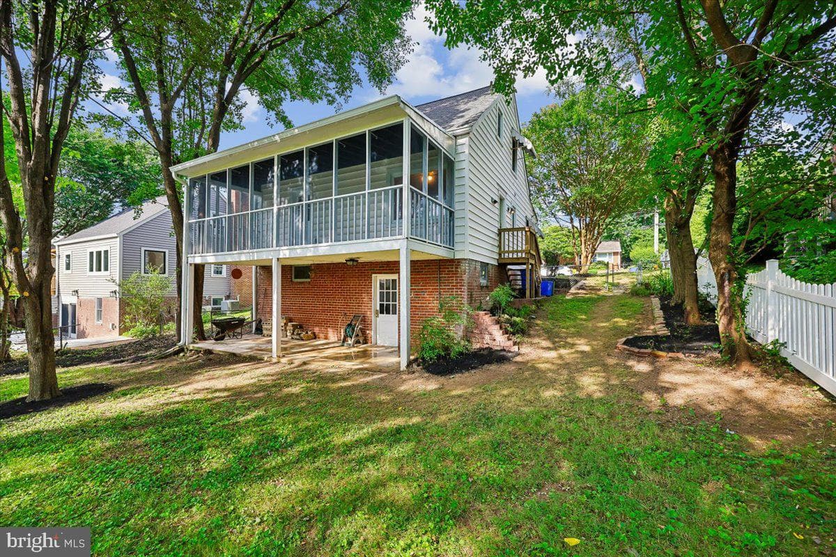 10404 Amherst Avenue photo 44