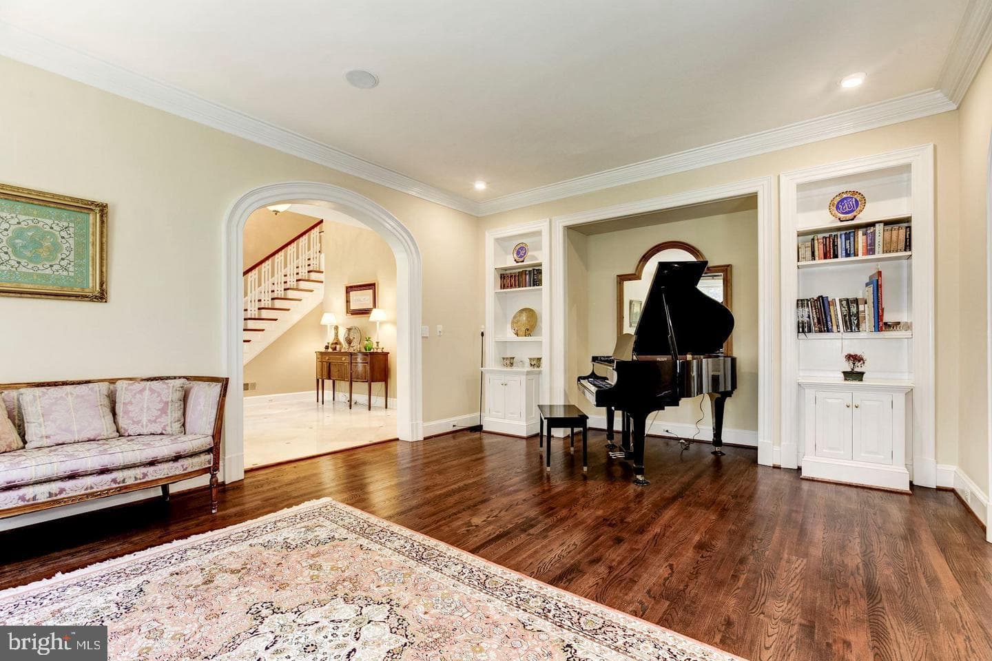 9909 Avenel Farm Drive photo 4