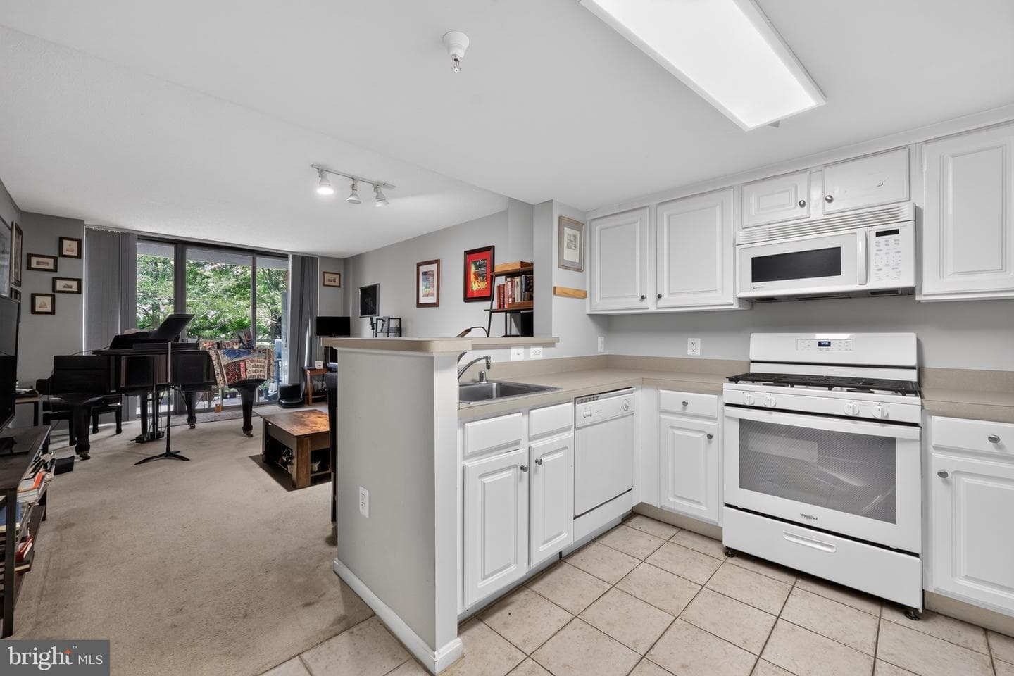 11710 Old Georgetown Road #225 photo 7