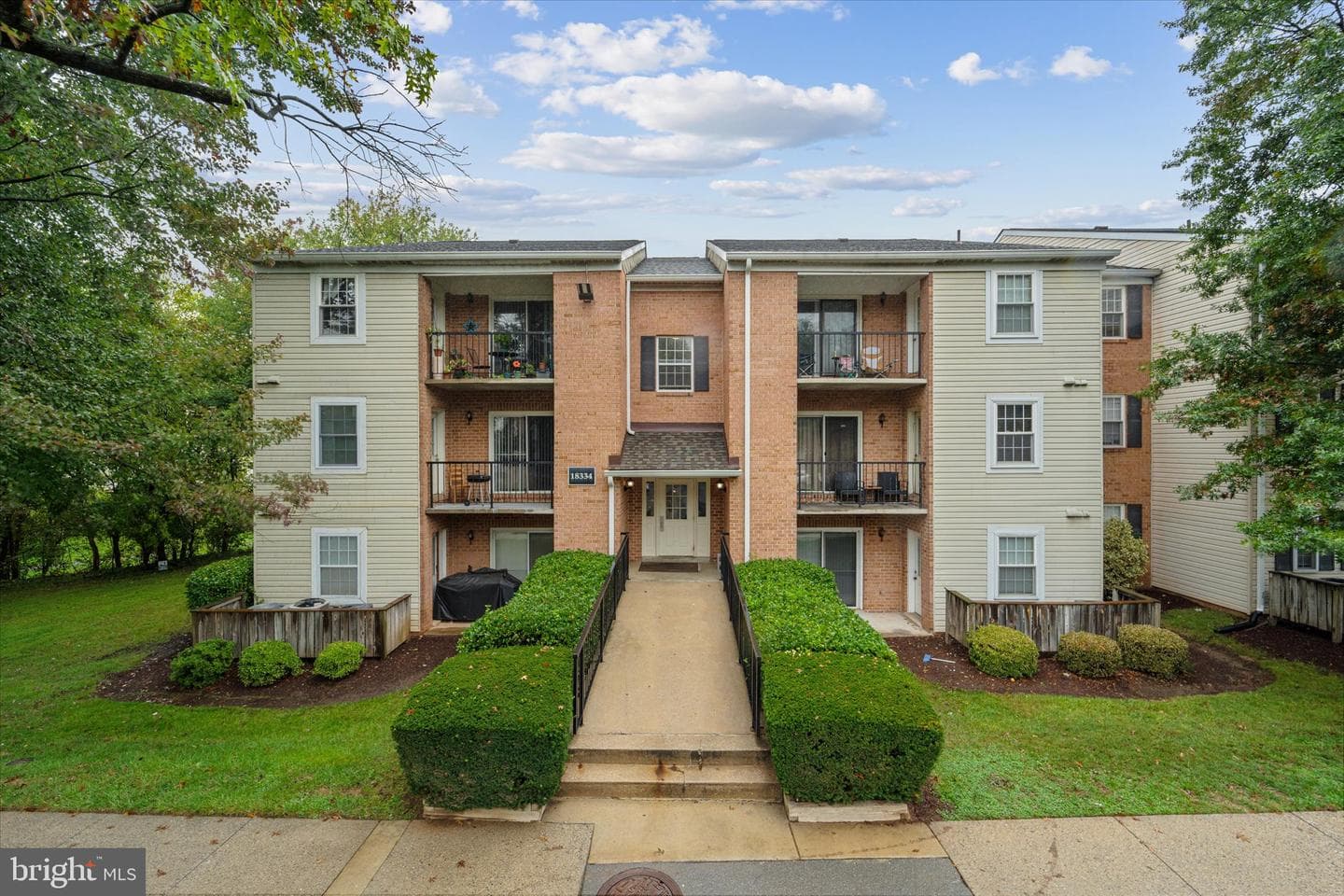 18334 Streamside Drive #303 photo 1