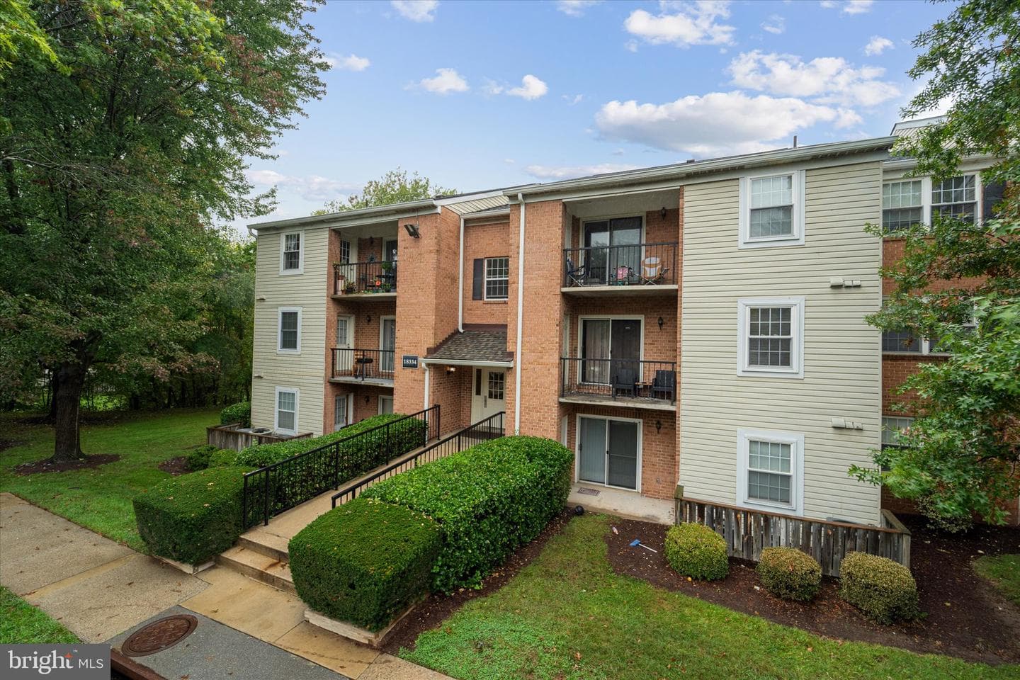 18334 Streamside Drive #303 photo 2