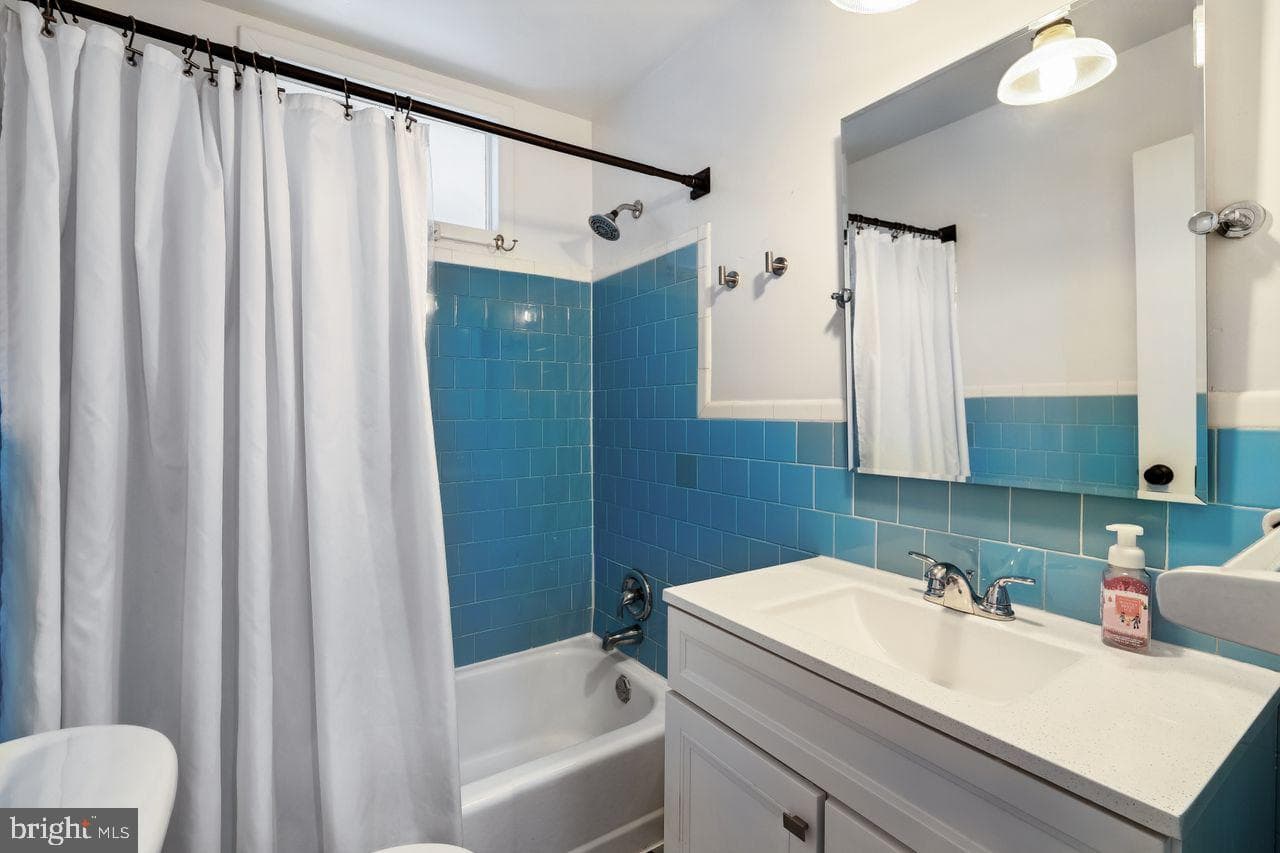 8429 Farrell Drive photo 18