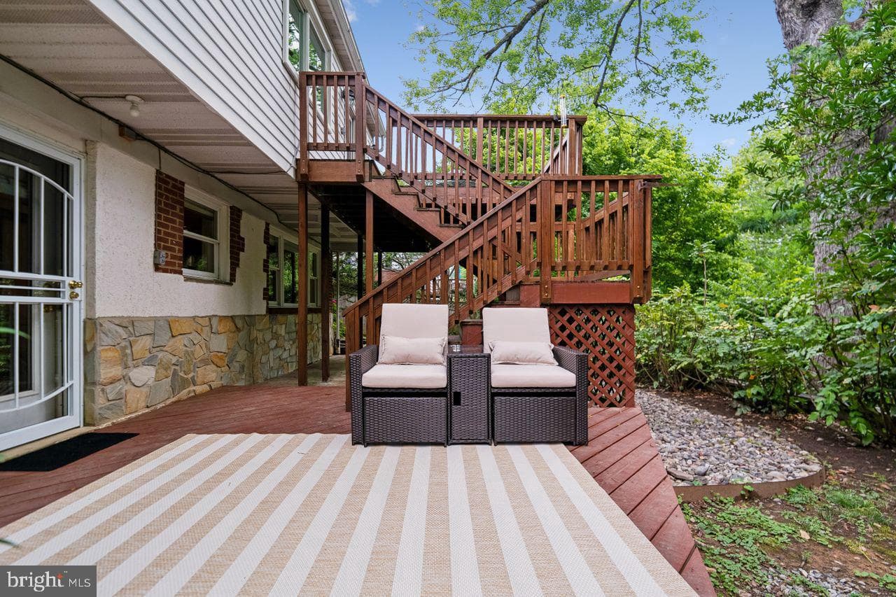8429 Farrell Drive photo 30