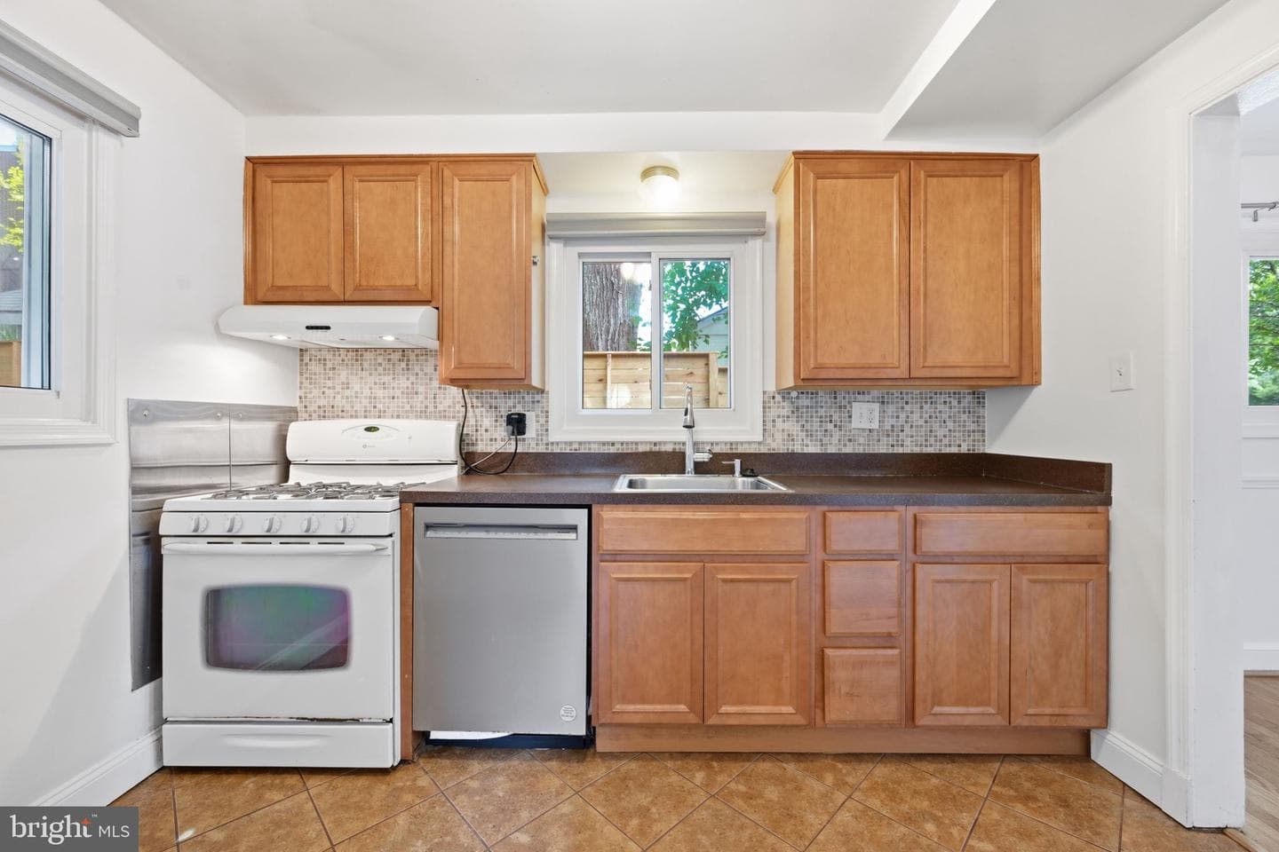 2204 Prichard Road photo 9