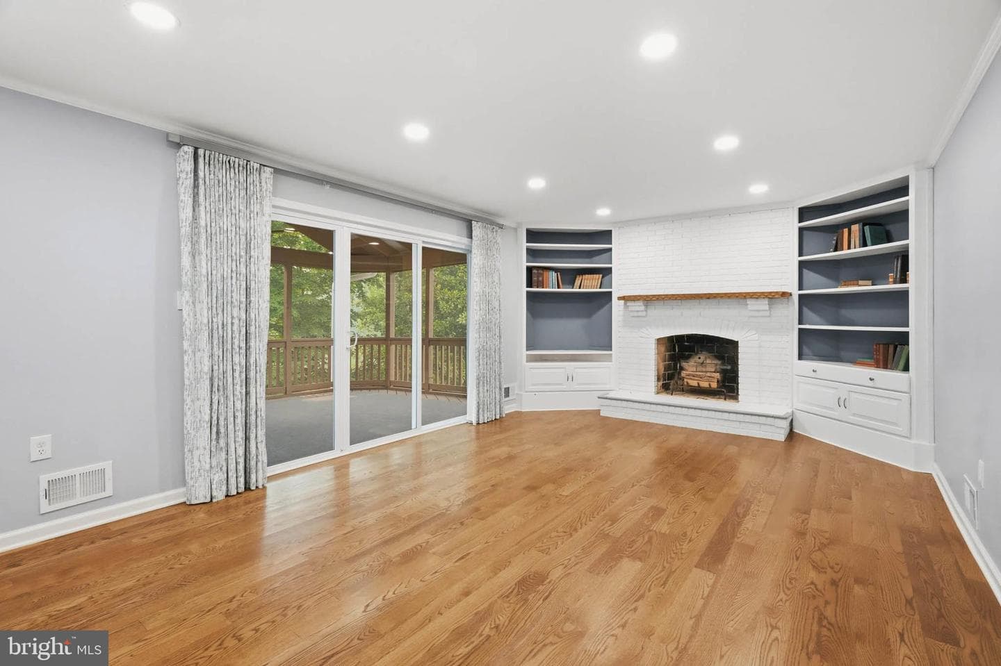 20605 Hazelnut Court photo 32