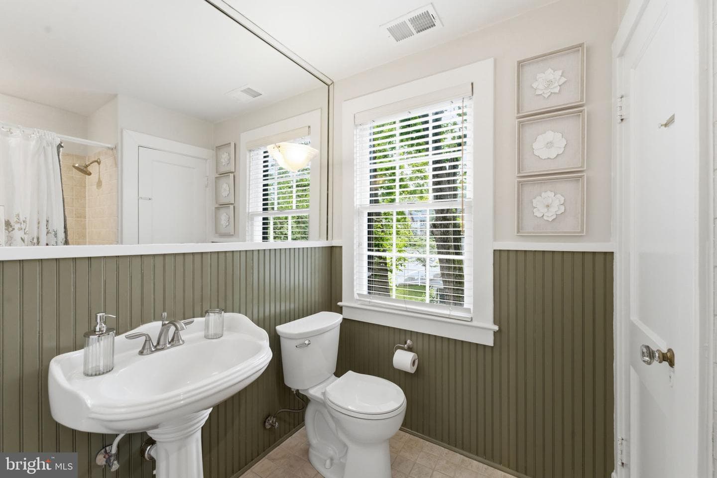 3807 Baltimore Street photo 40