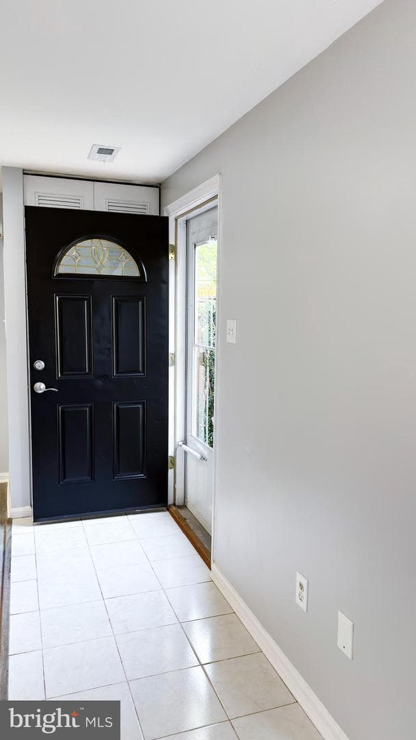 540 Palmtree Drive photo 3