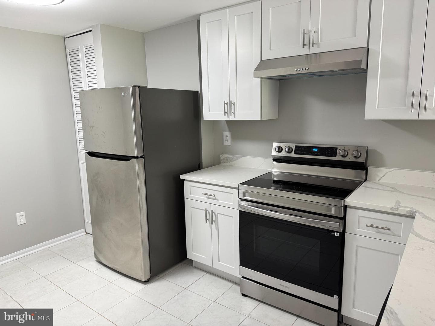 540 Palmtree Drive photo 8