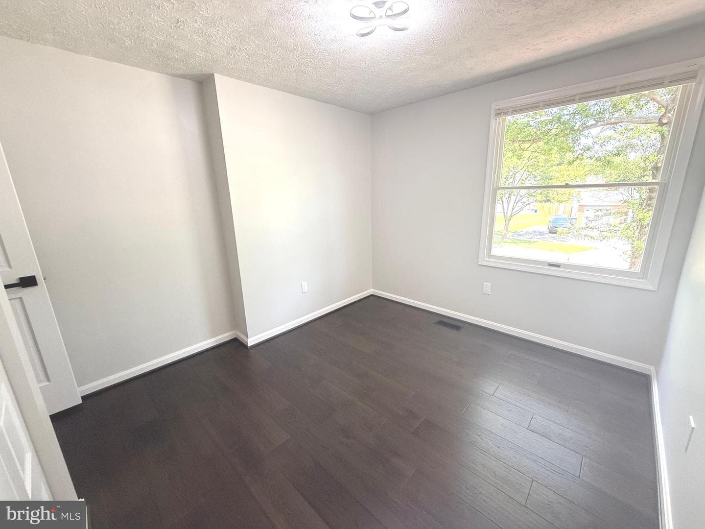 20345 Watkins Meadow Drive photo 25