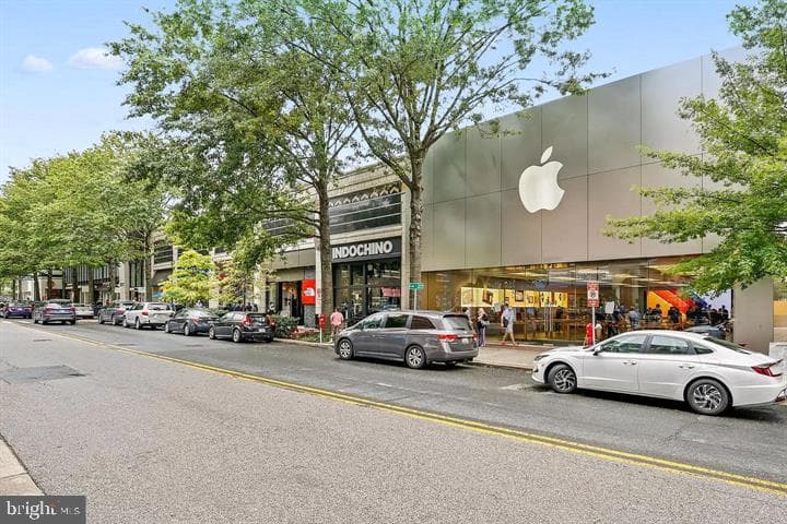 4242 East-West Highway #809 photo 13