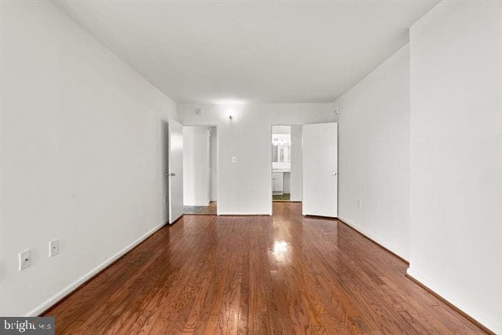 4242 East-West Highway #809 photo 7