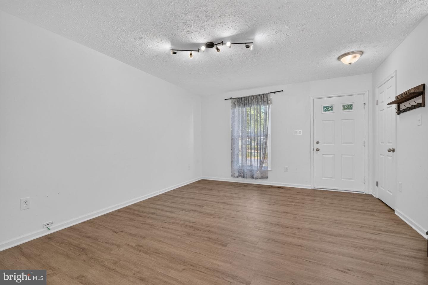 19011 Partridge Wood Drive photo 6