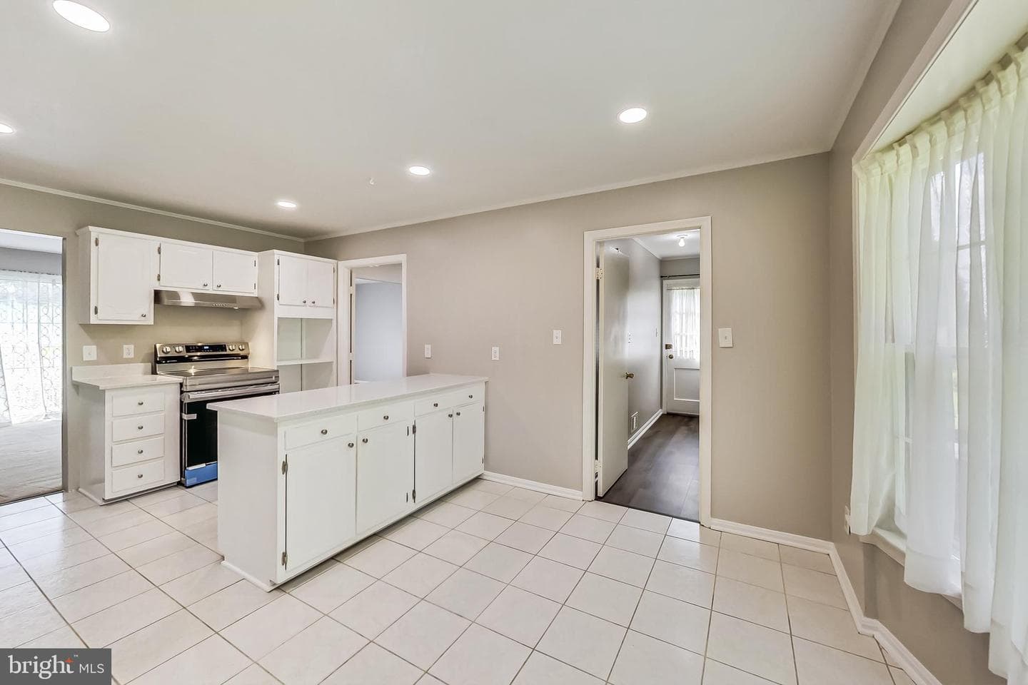 8403 Postoak Road photo 11