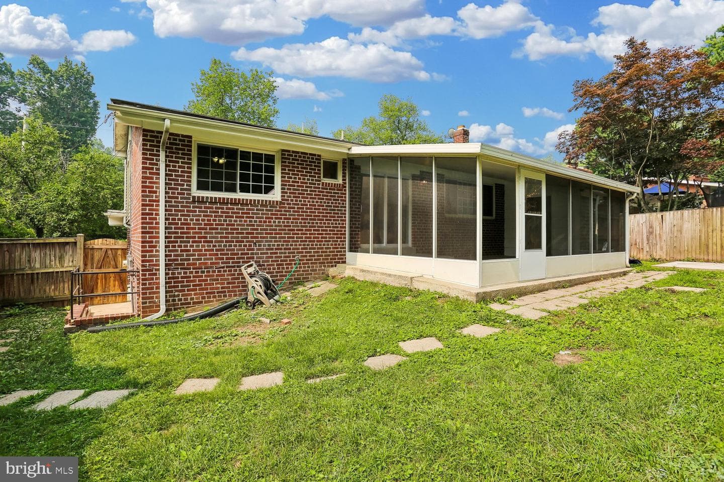 811 Kenbrook Drive photo 10