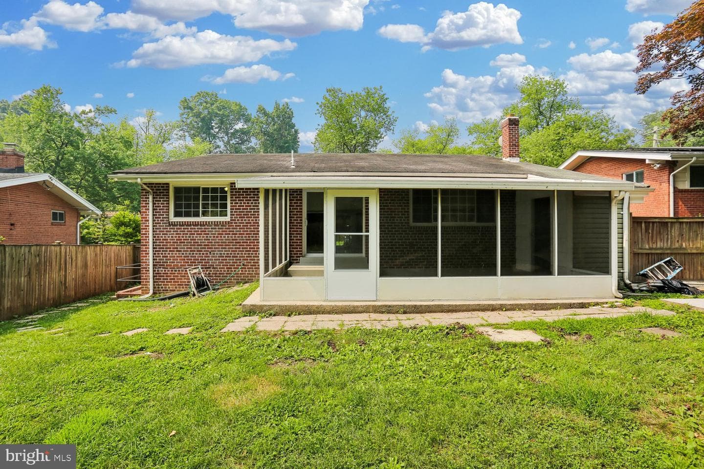 811 Kenbrook Drive photo 11