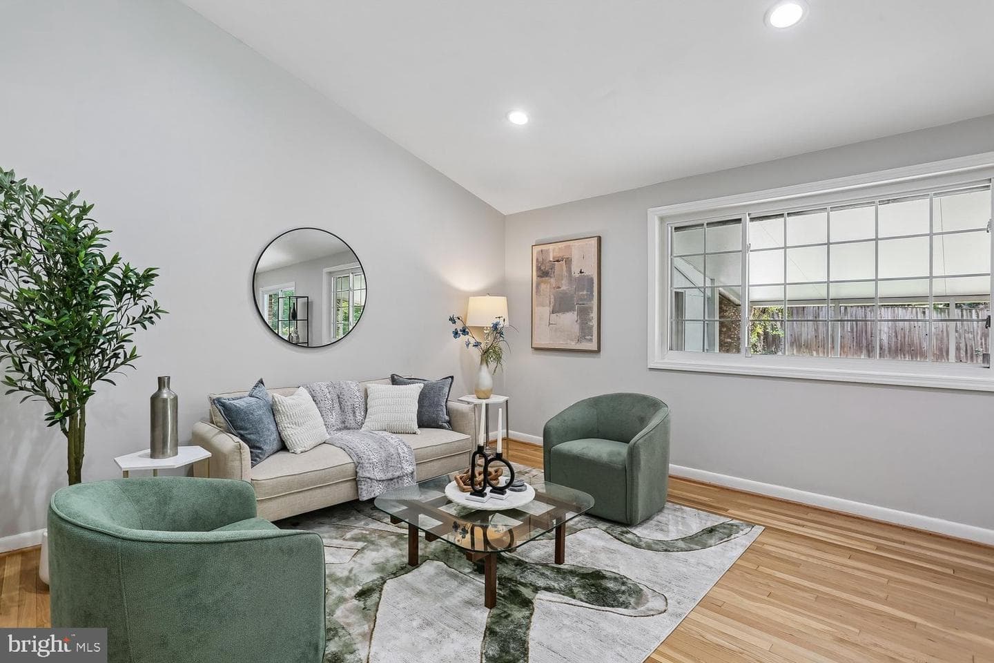 811 Kenbrook Drive photo 33