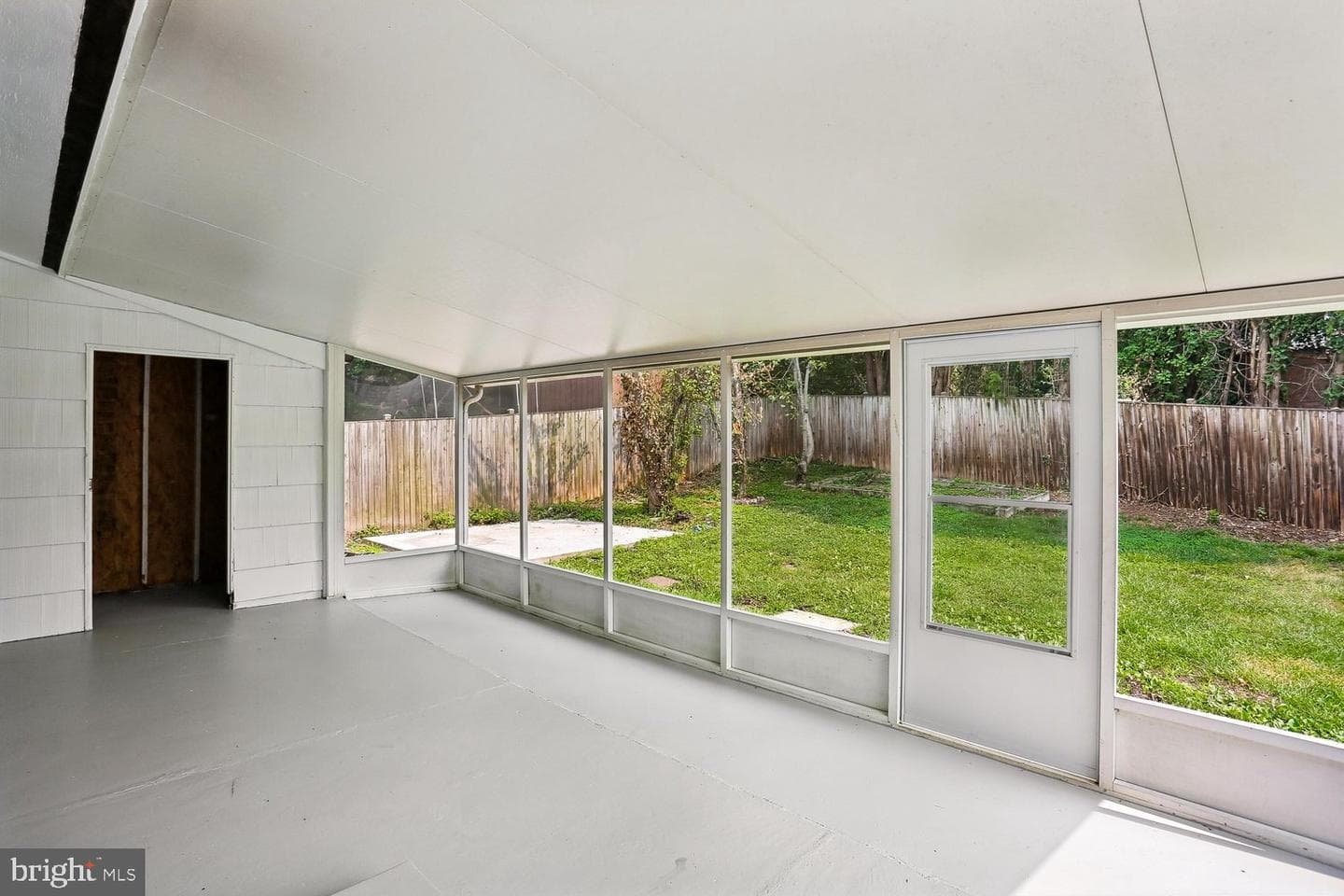 811 Kenbrook Drive photo 41