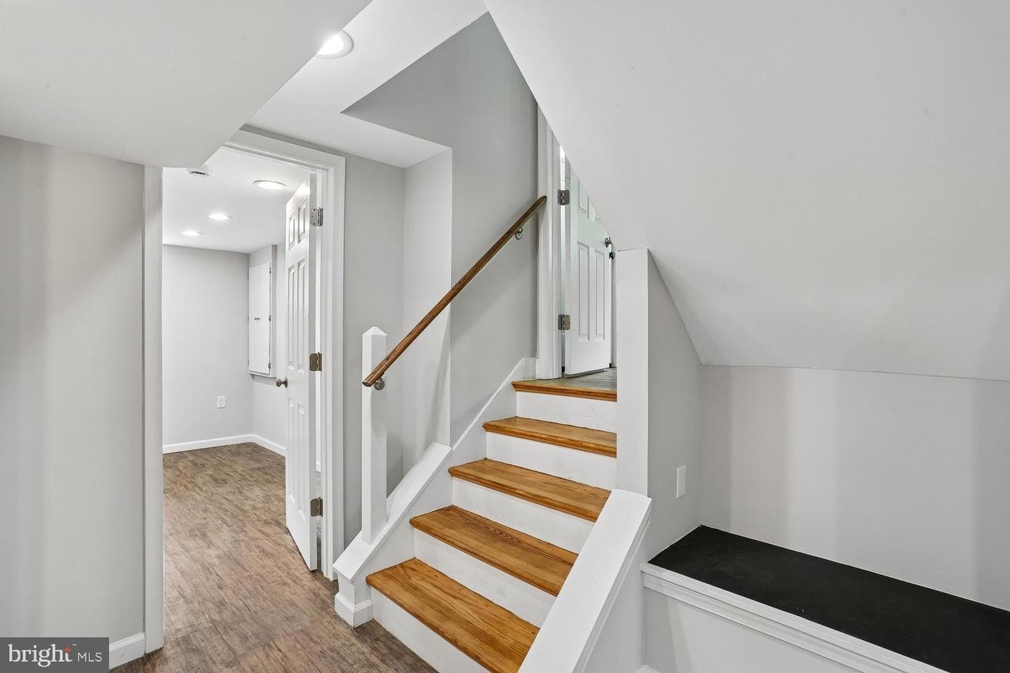 811 Kenbrook Drive photo 67