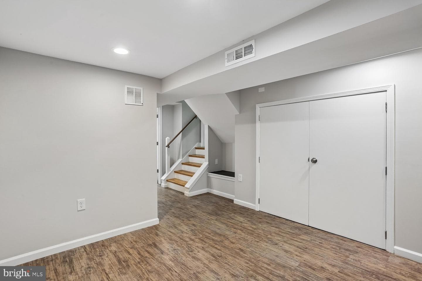 811 Kenbrook Drive photo 73