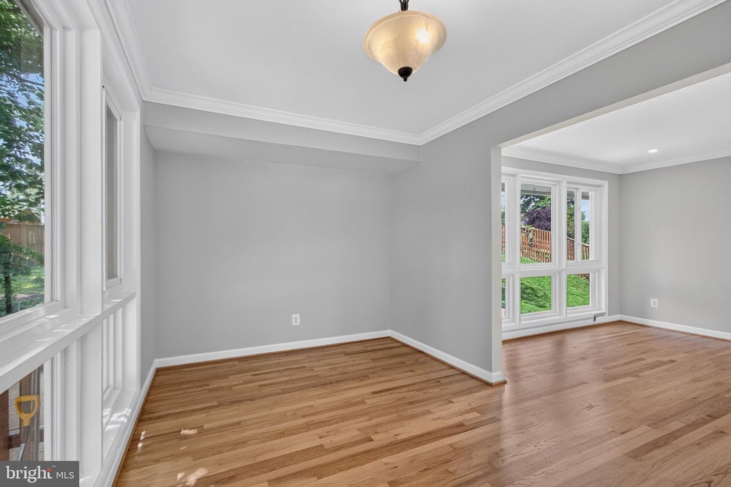 10228 Hatherleigh Dr photo 15