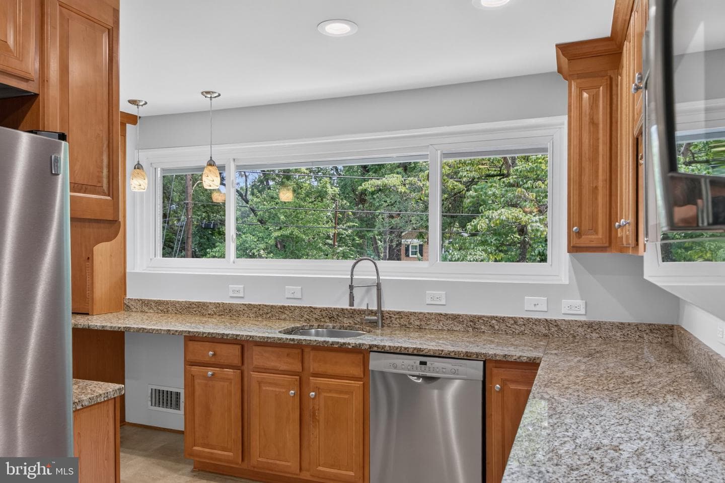 10228 Hatherleigh Dr photo 21