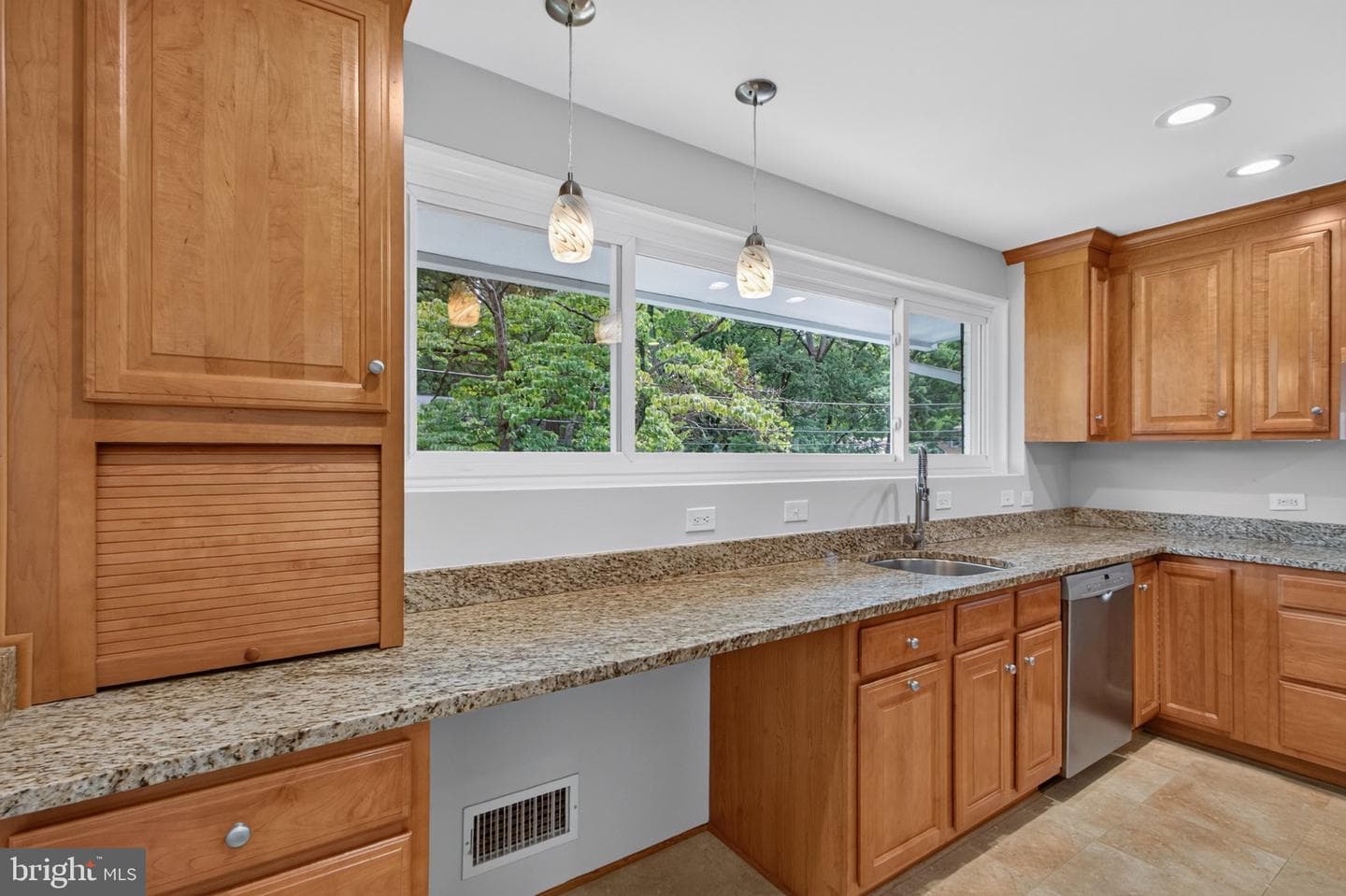 10228 Hatherleigh Dr photo 24