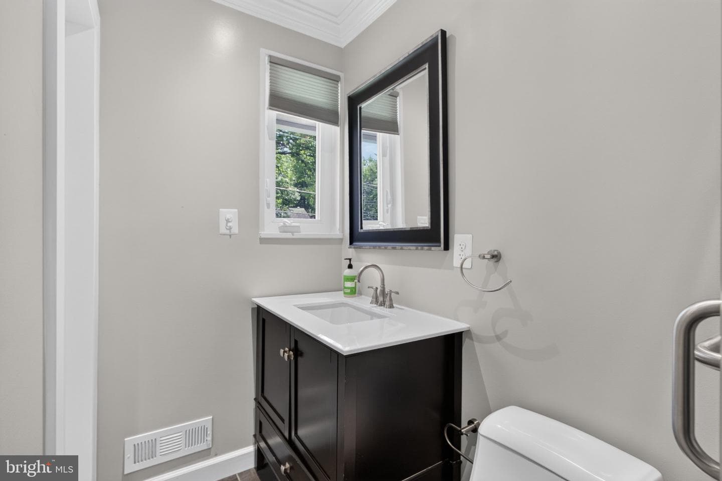 10228 Hatherleigh Dr photo 29