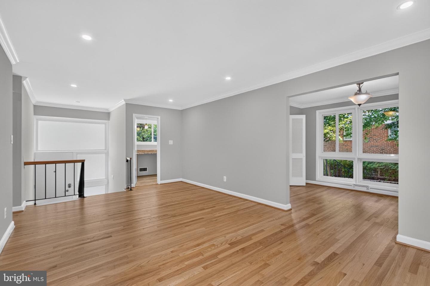 10228 Hatherleigh Dr photo 9