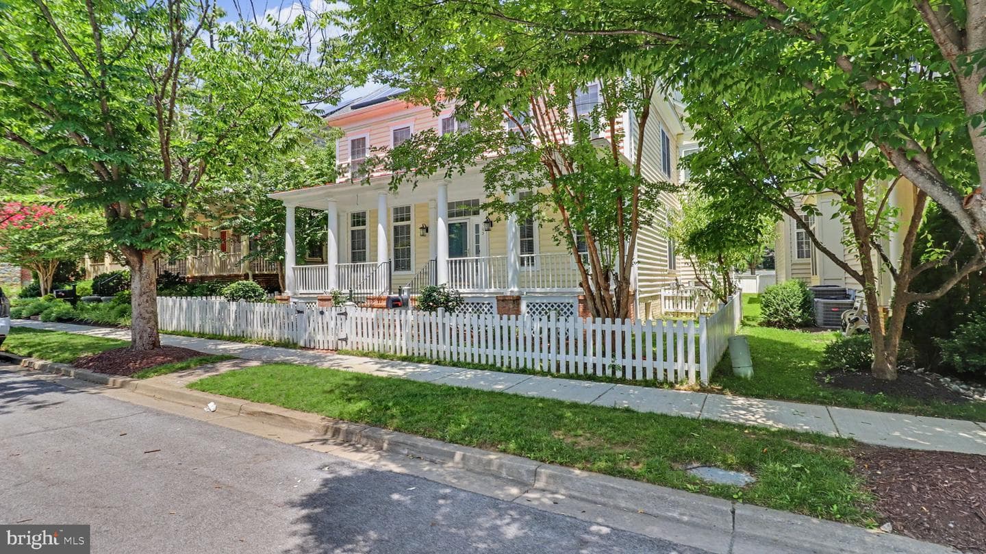 505 Grand Champion Drive, Rockville