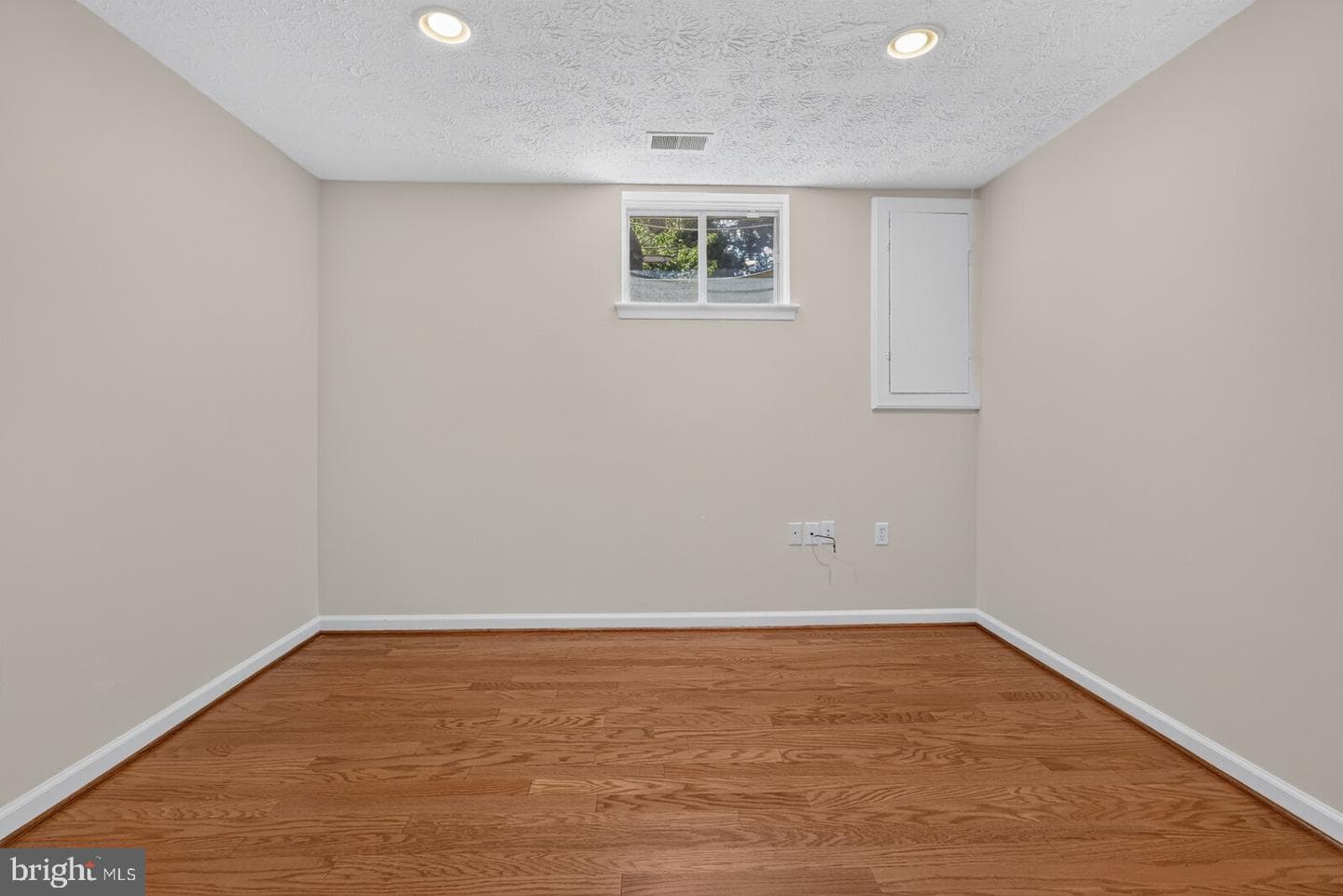 19501 White Saddle Drive photo 5