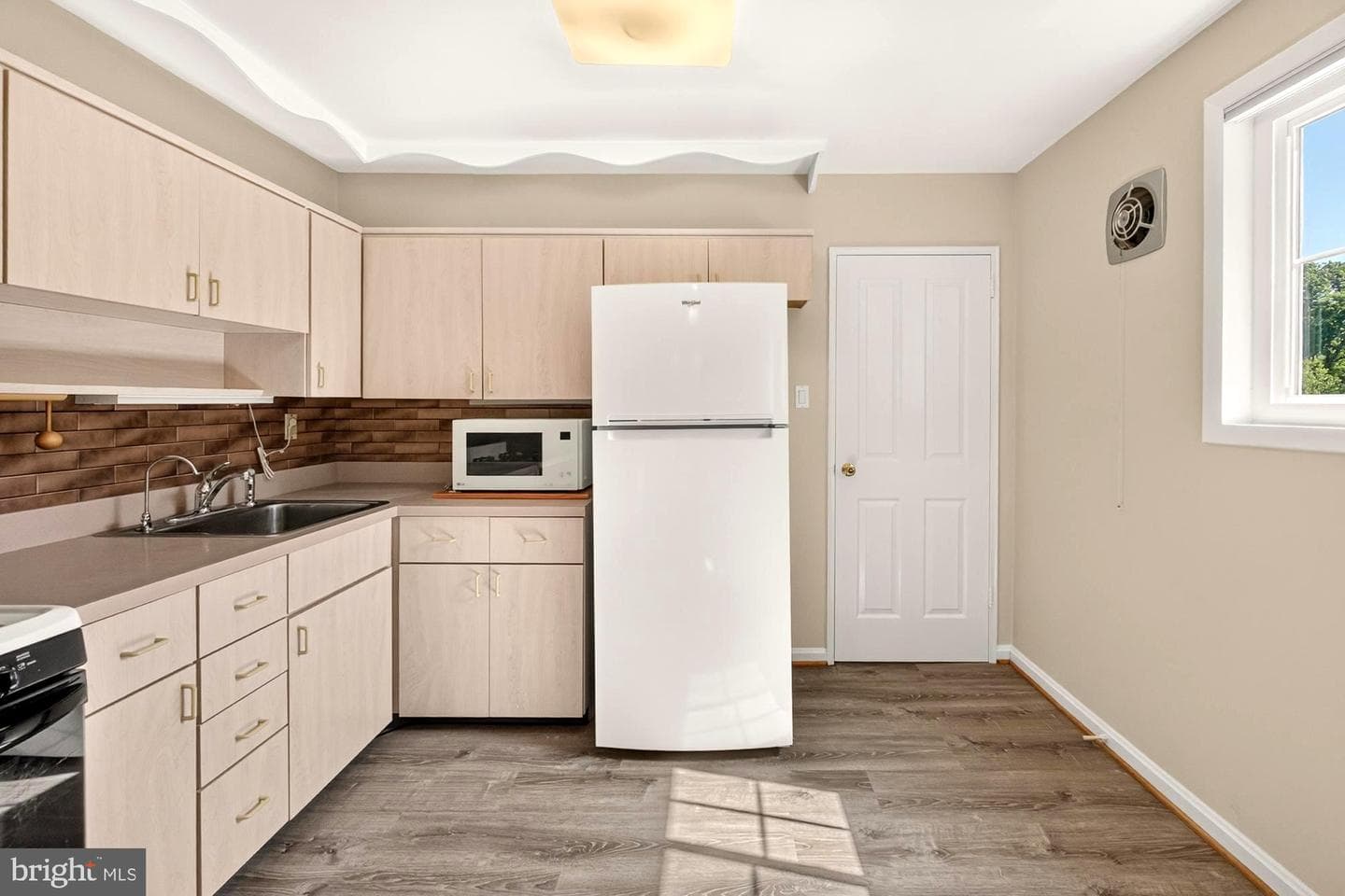 11407 Grayling Lane photo 28