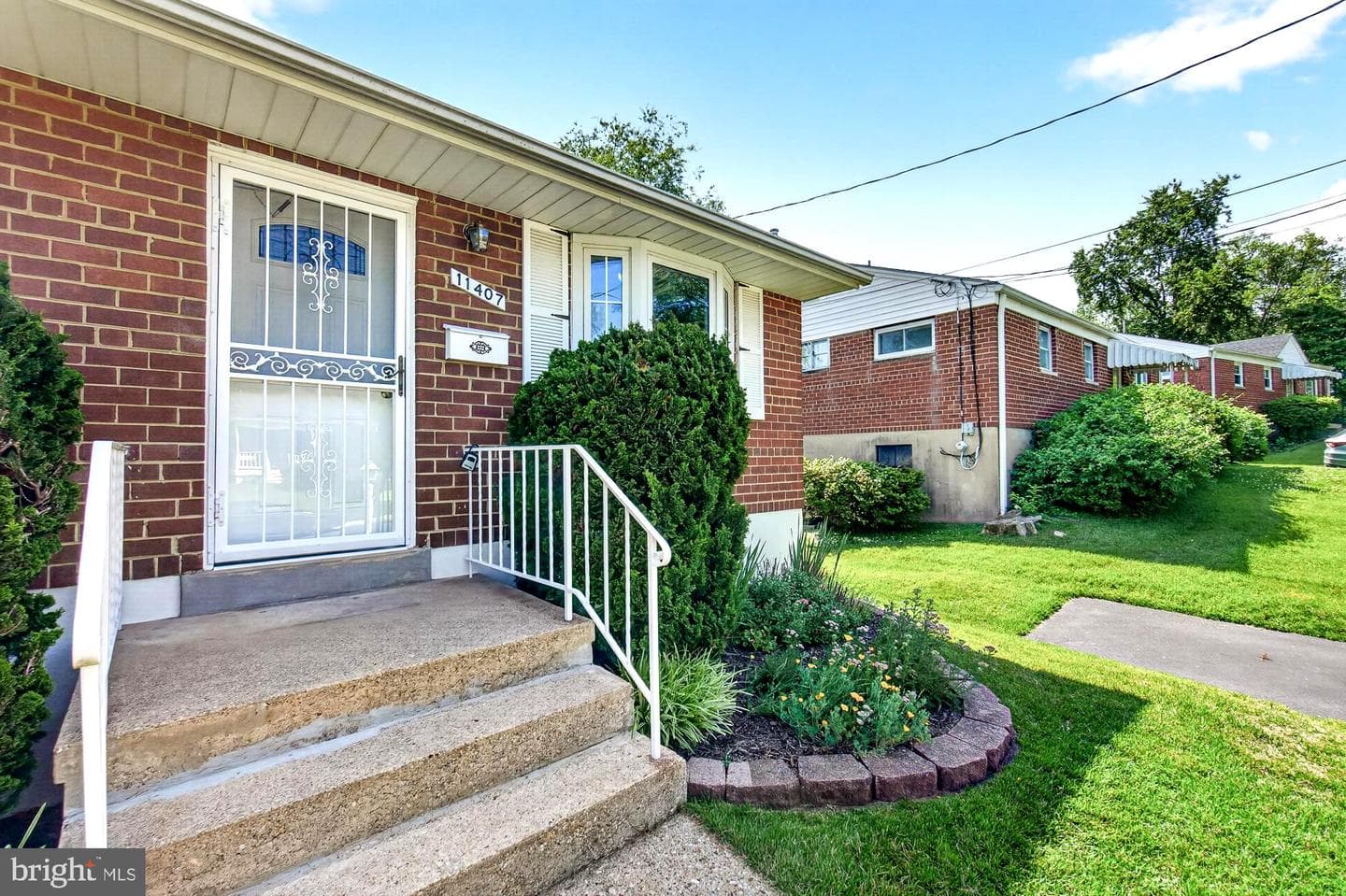 11407 Grayling Lane photo 4