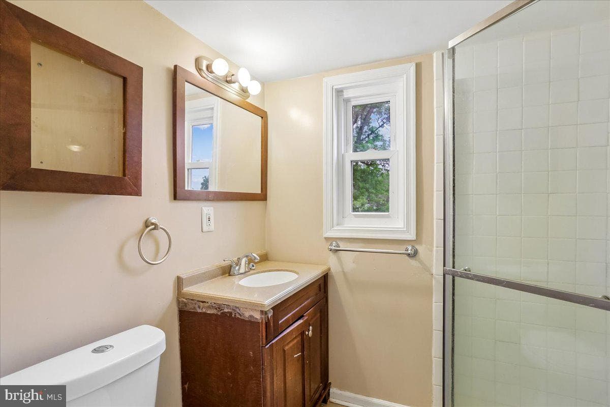 2806 Hardy Avenue photo 19