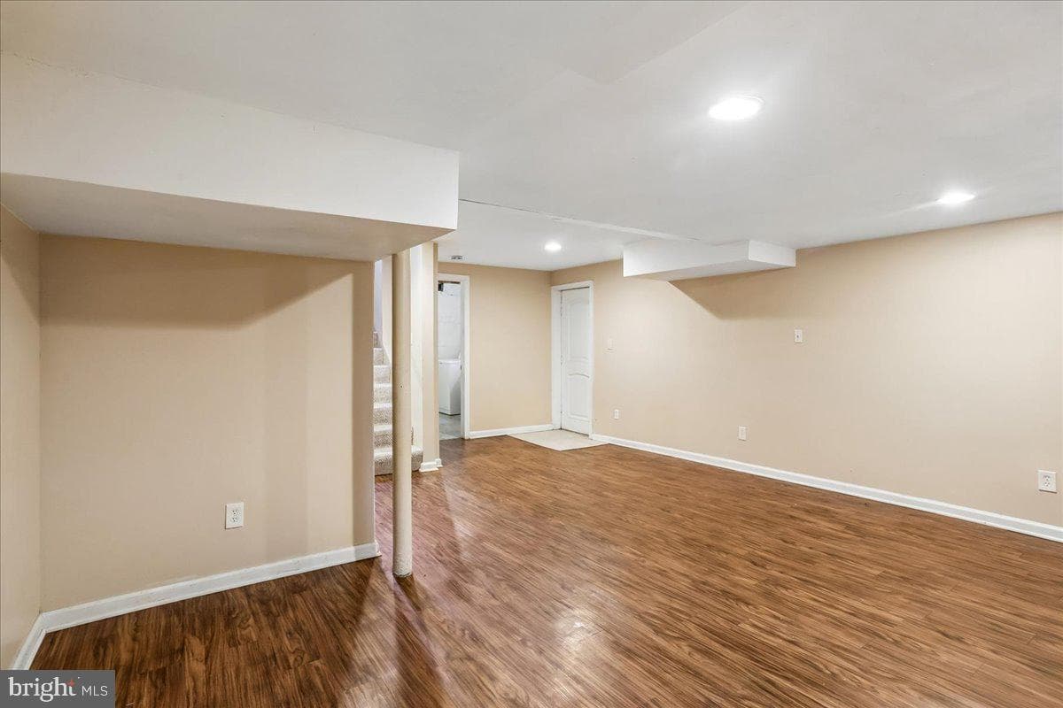 2806 Hardy Avenue photo 21