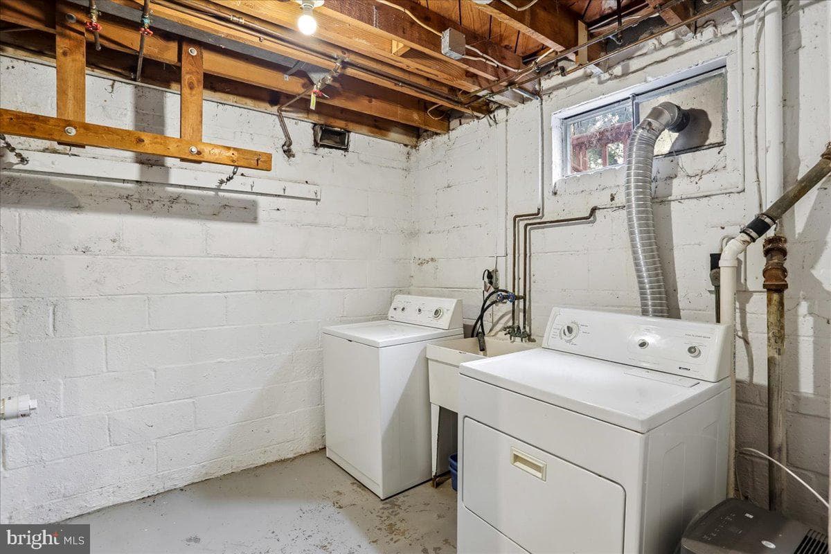 2806 Hardy Avenue photo 25