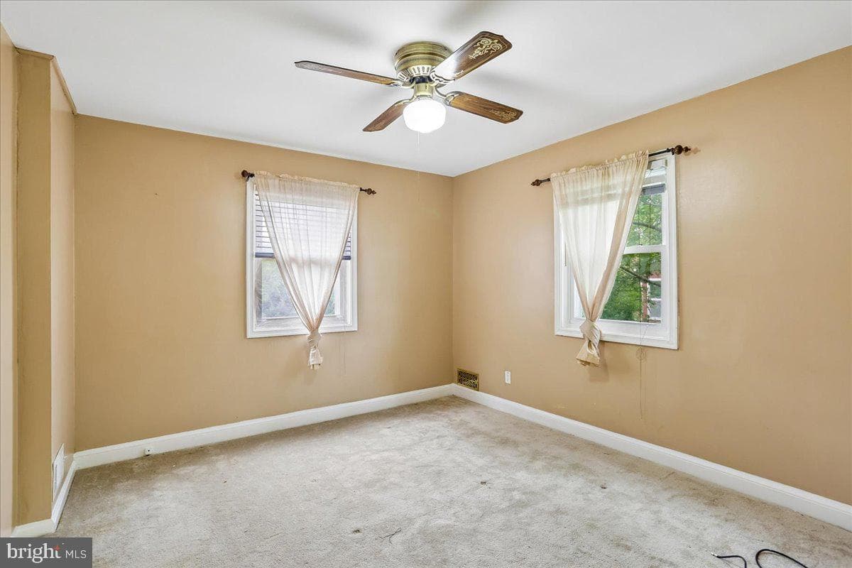 2806 Hardy Avenue photo 8