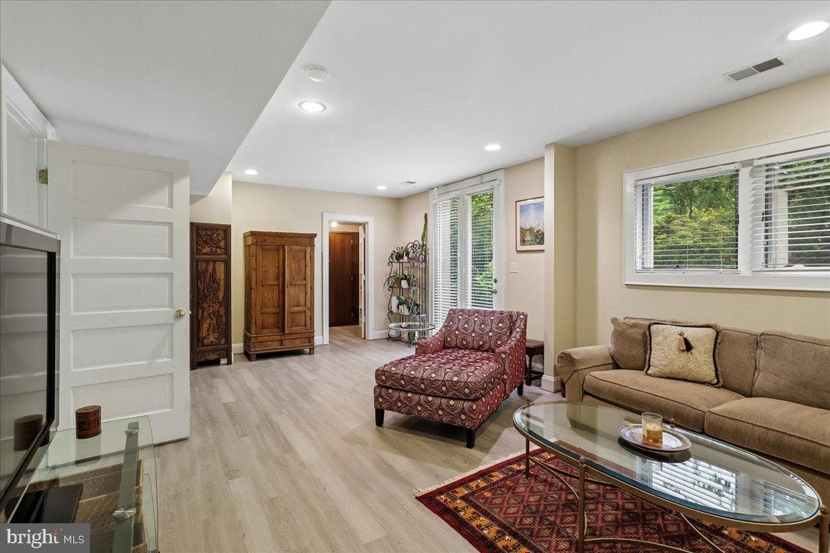 3701 Shepherd Street photo 45