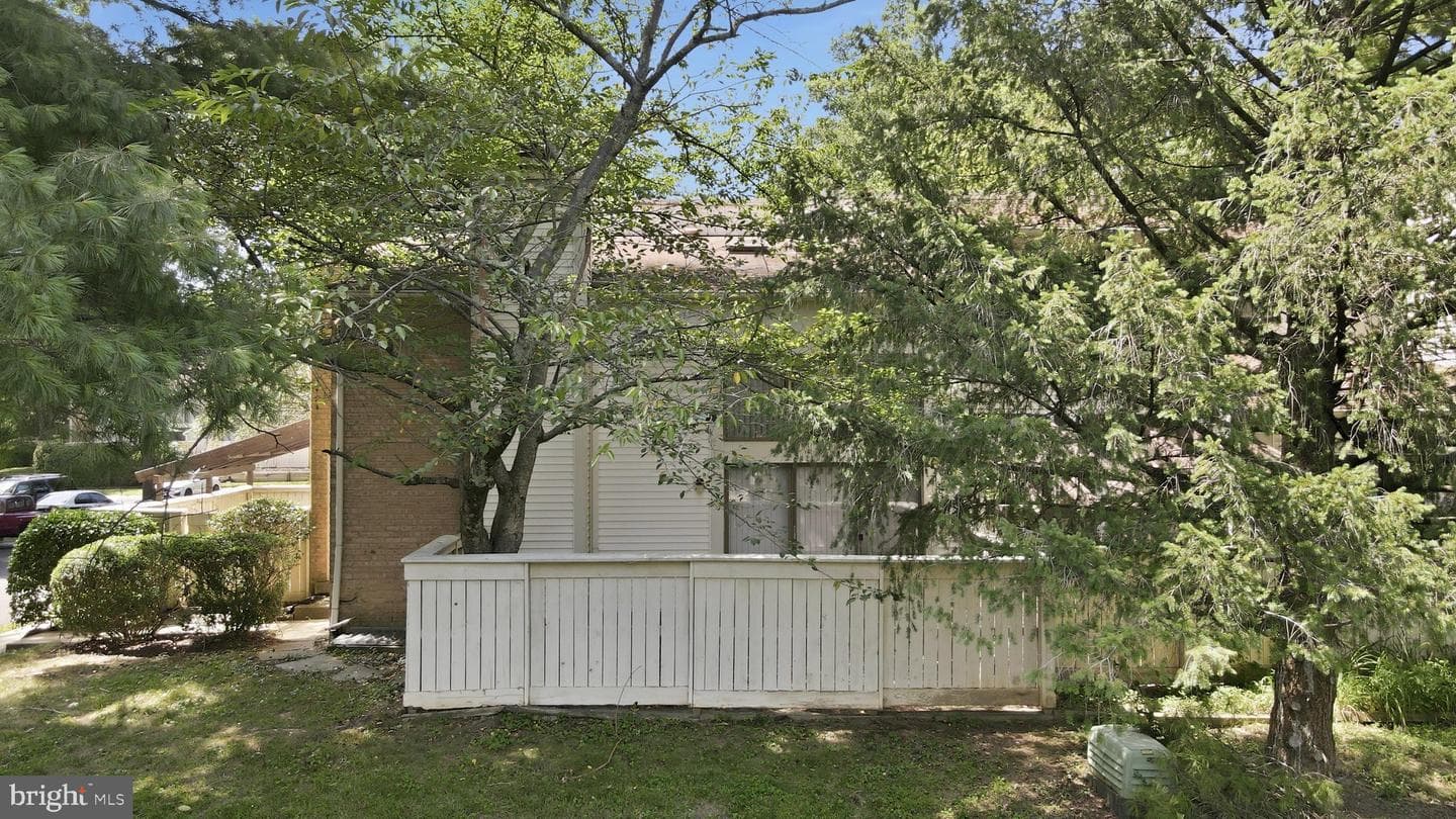 20201 Spring Haven Court photo 27