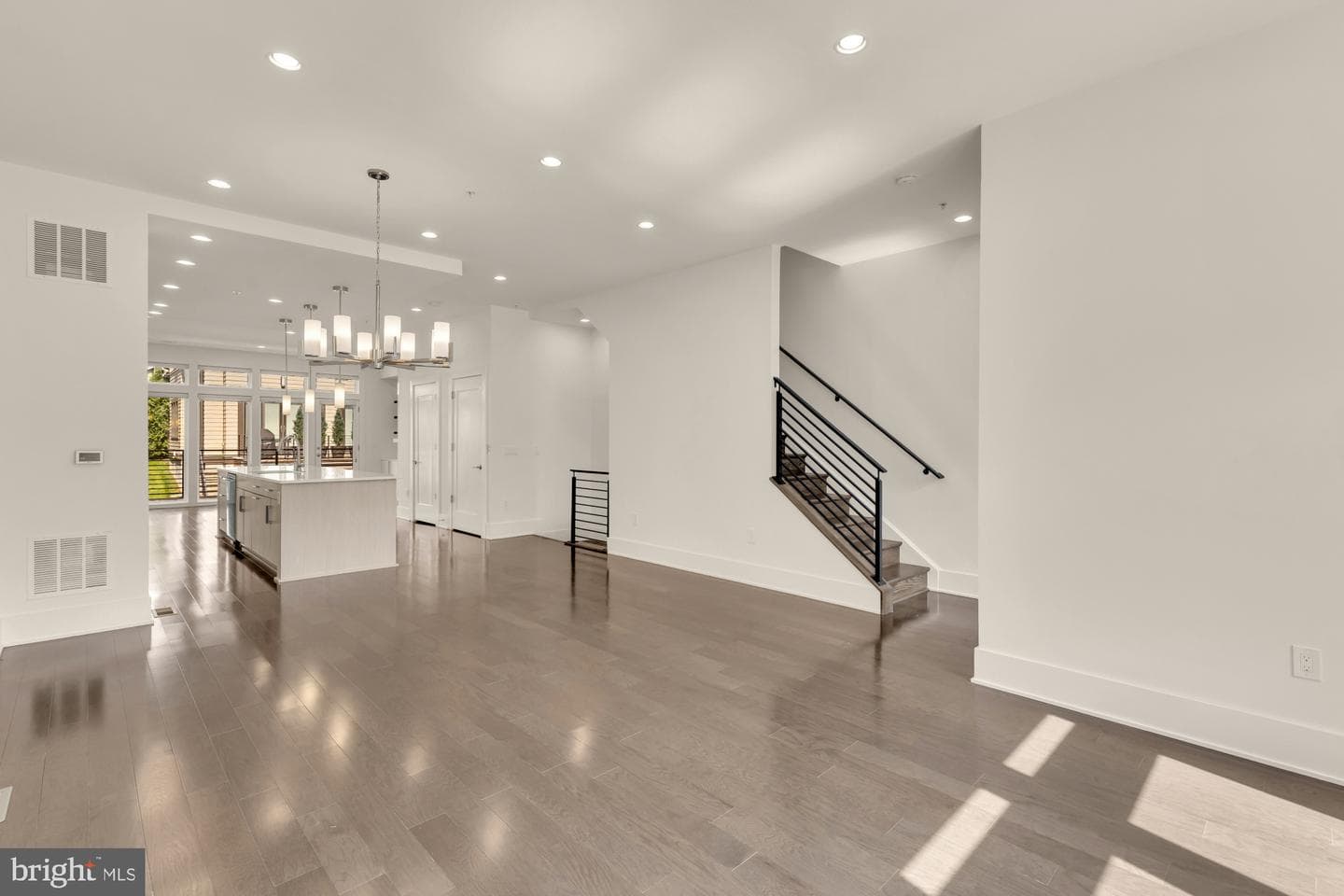 142 Winsome Circle photo 15