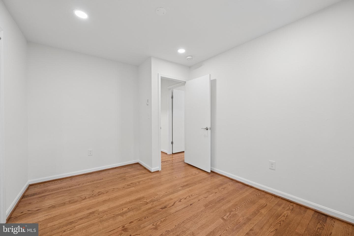 13715 Lewisdale Road photo 45