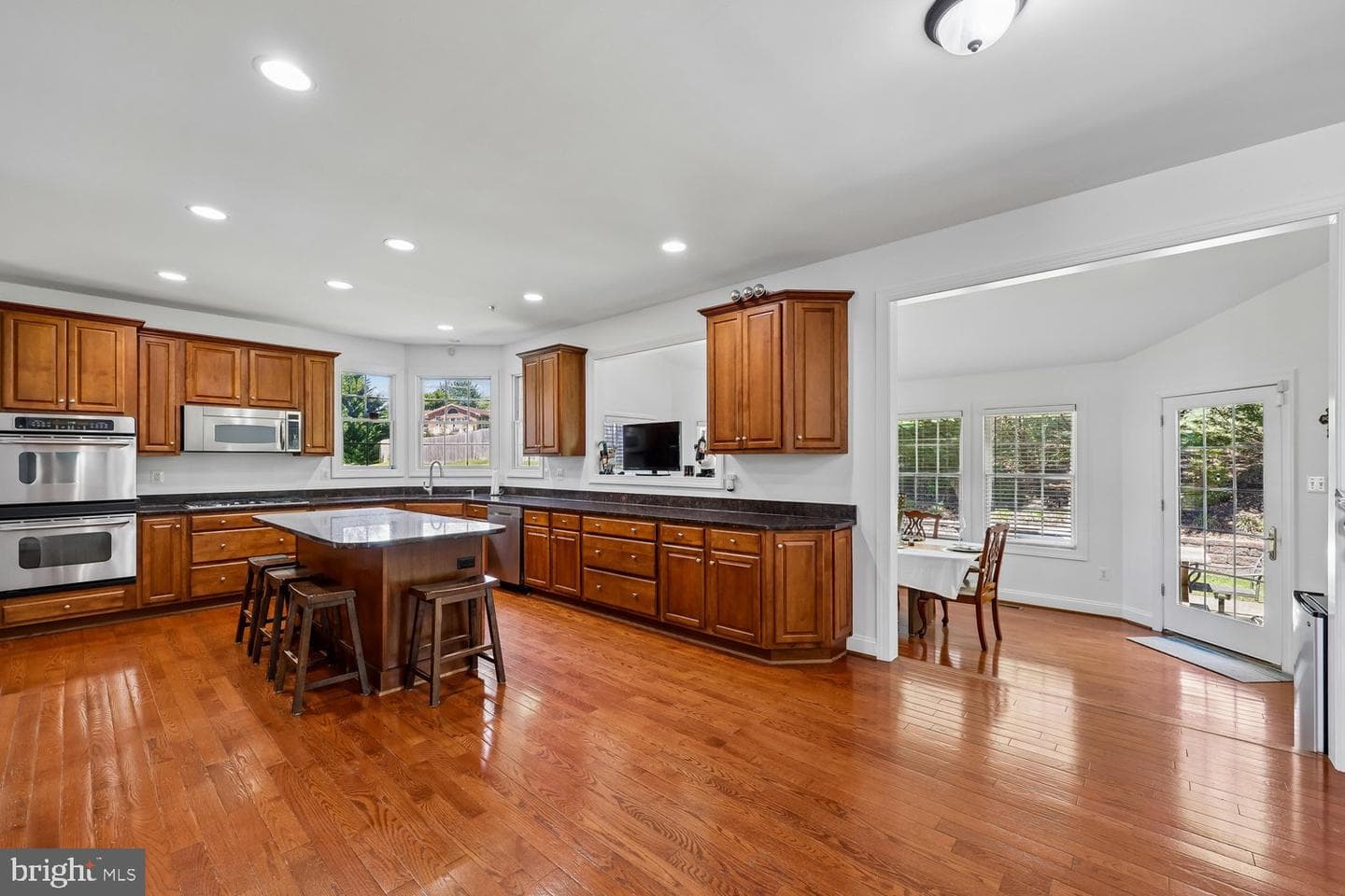 25106 Highland Manor Court photo 34