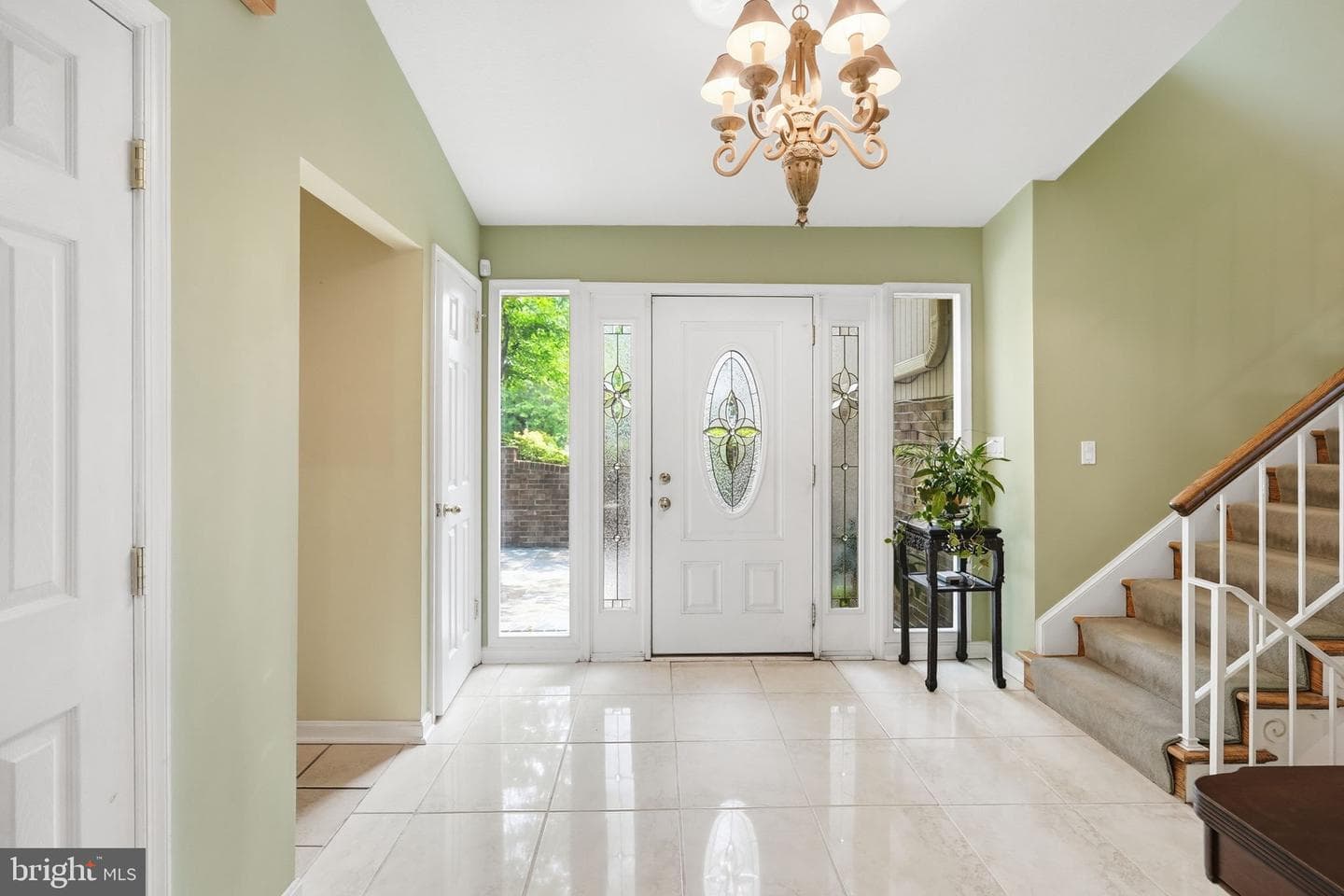 9820 Conestoga Way photo 4