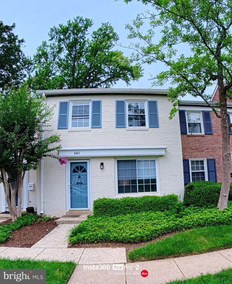 682 Azalea Drive #6-682, Rockville