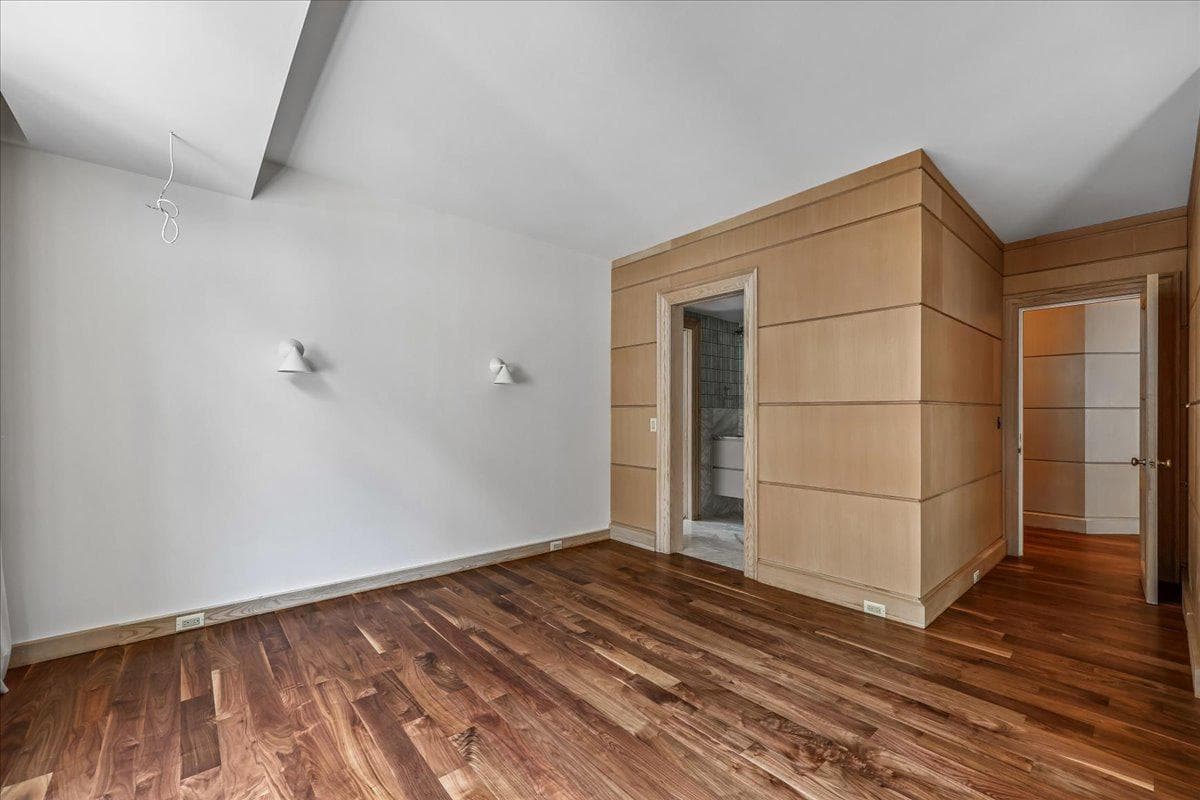 5610 Wisconsin Avenue #103 photo 31