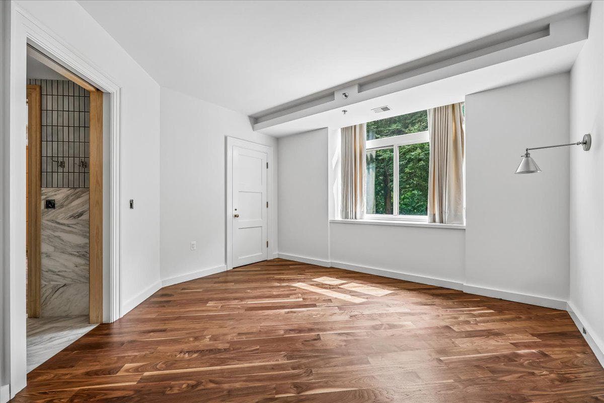5610 Wisconsin Avenue #103 photo 33