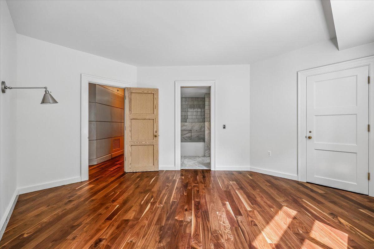 5610 Wisconsin Avenue #103 photo 34