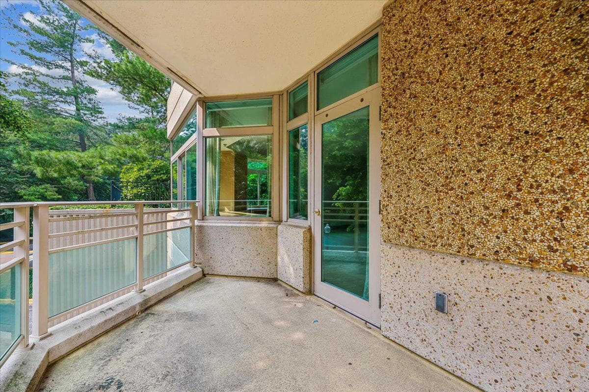 5610 Wisconsin Avenue #103 photo 42