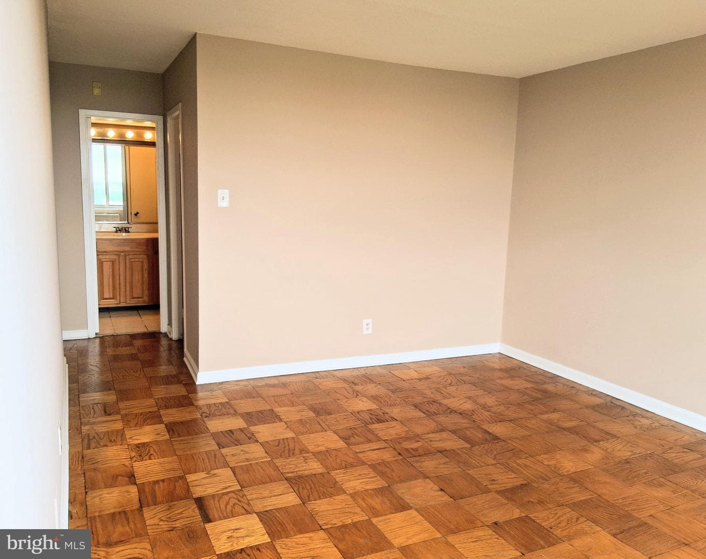 11801 Rockville Pike #802 photo 14