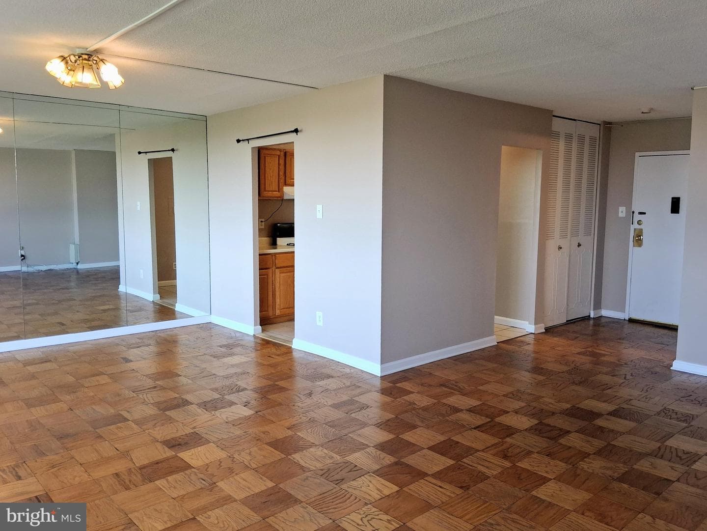 11801 Rockville Pike #802 photo 3