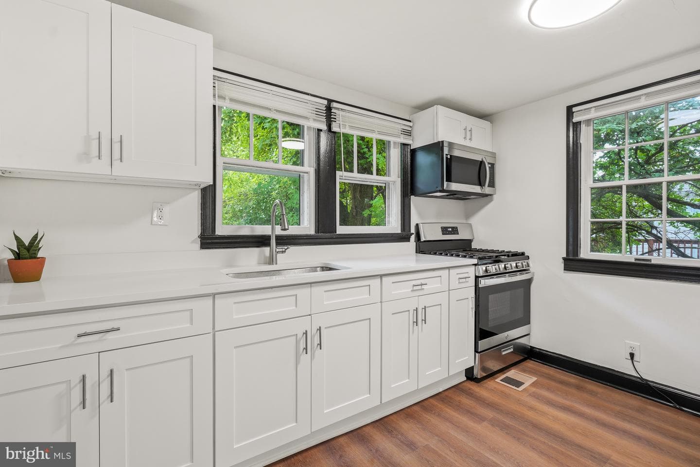 314 Grandin Avenue photo 9
